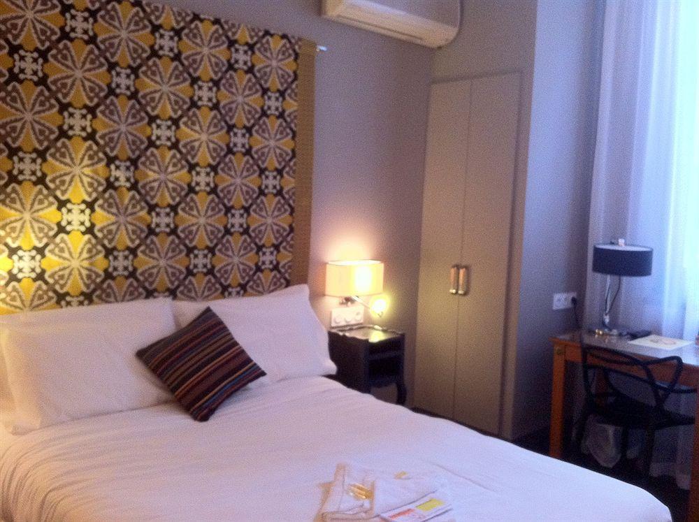 Hotel Raymond 4 Toulouse Szoba fotó