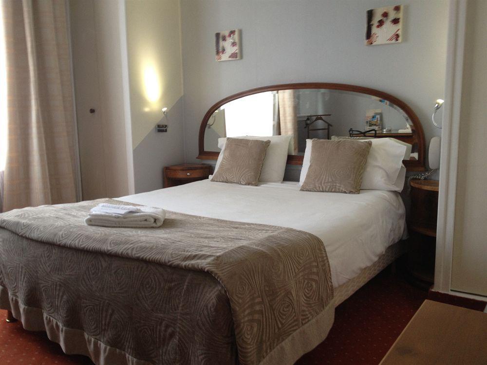 Hotel Raymond 4 Toulouse Kültér fotó