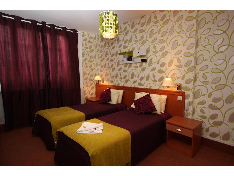 Hotel Raymond 4 Toulouse Szoba fotó